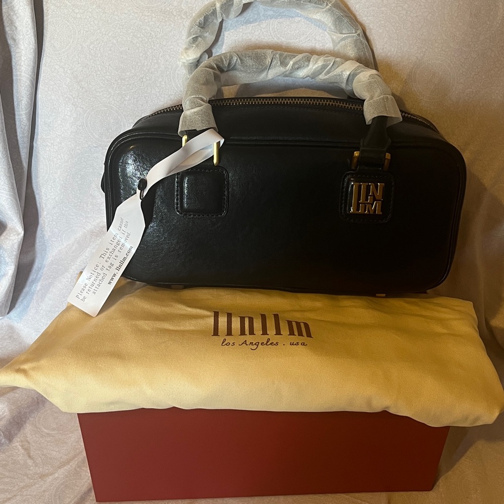 llnllm Black Leather Women’s Handbag New Without Tags